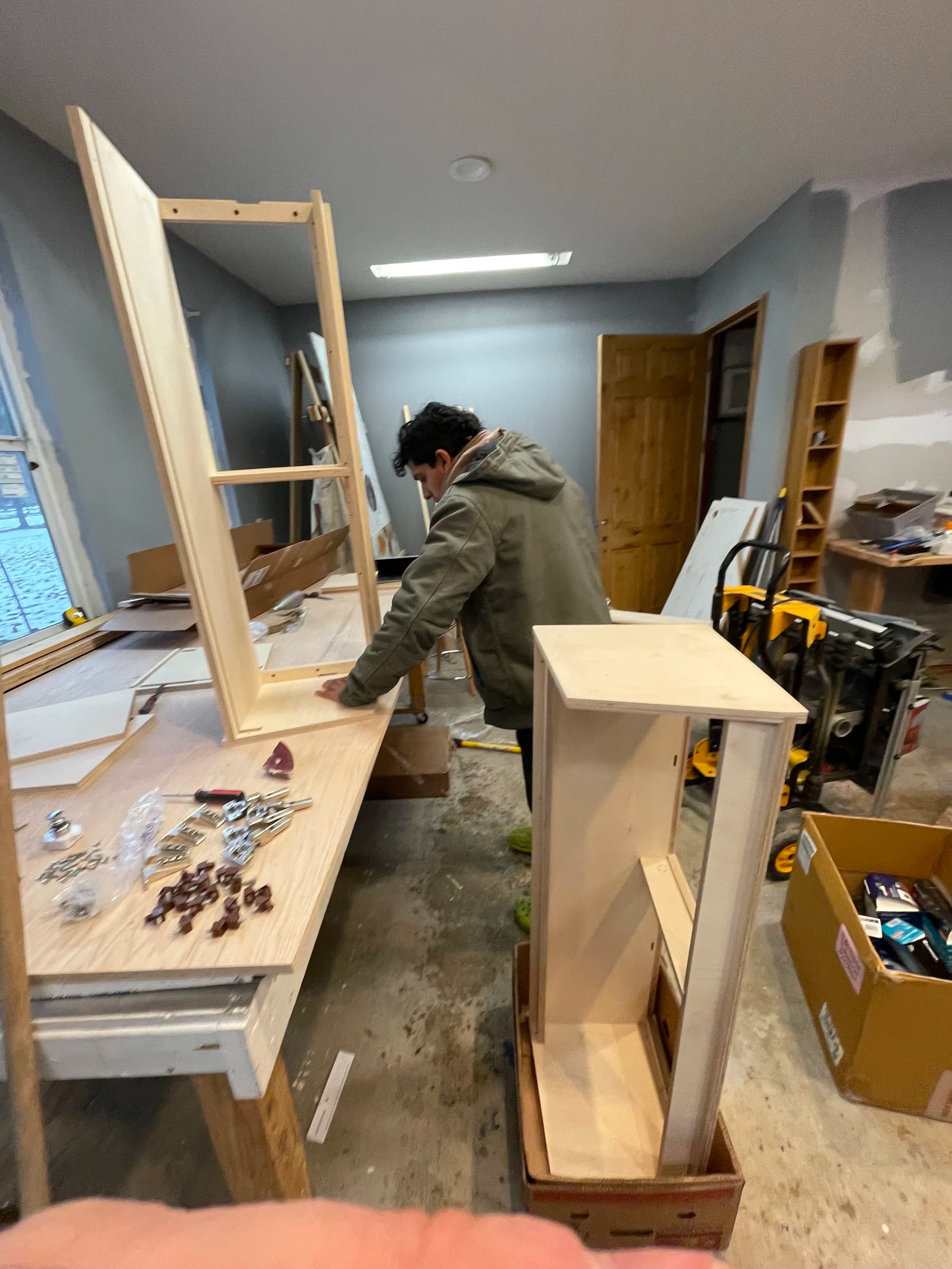 Building custom upper cabinets with 80/20 aluminum frame