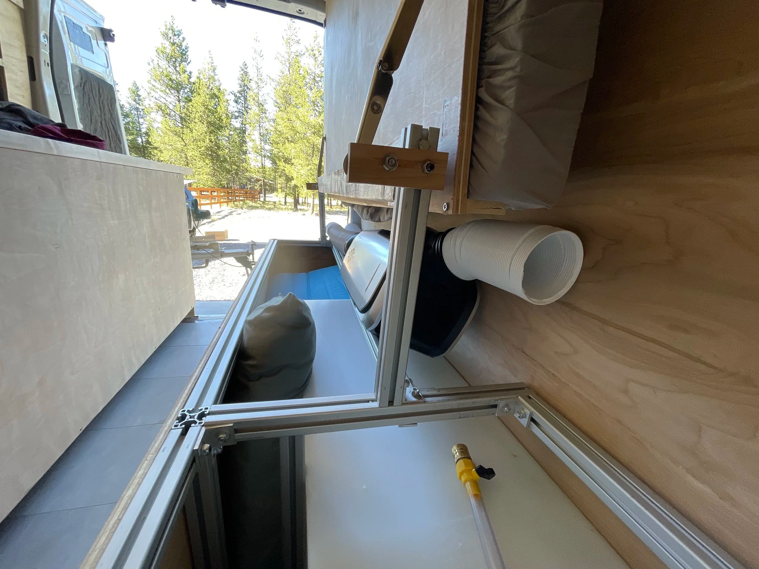 Air Conditioner photo 1