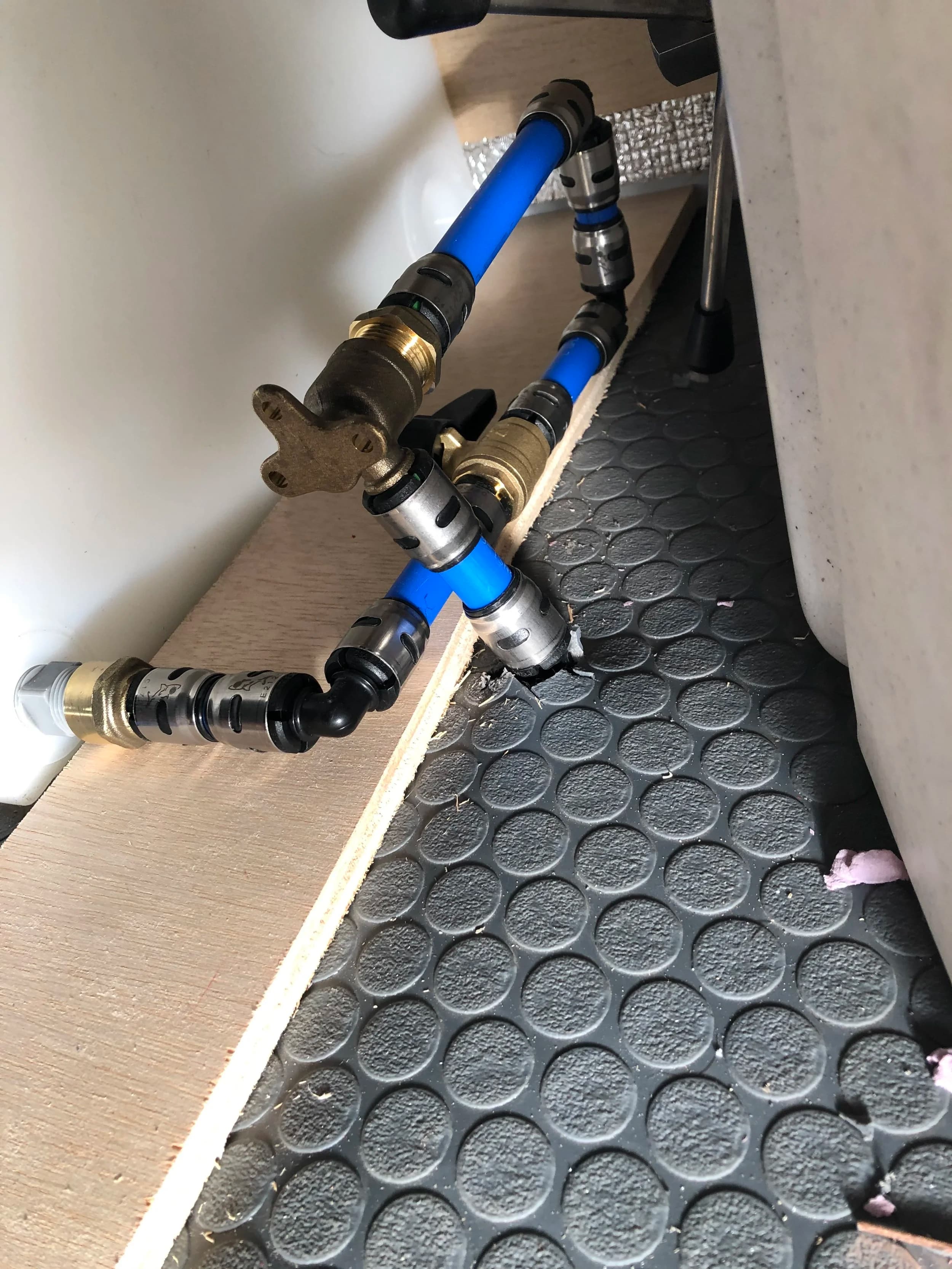 Plumbing photo 29