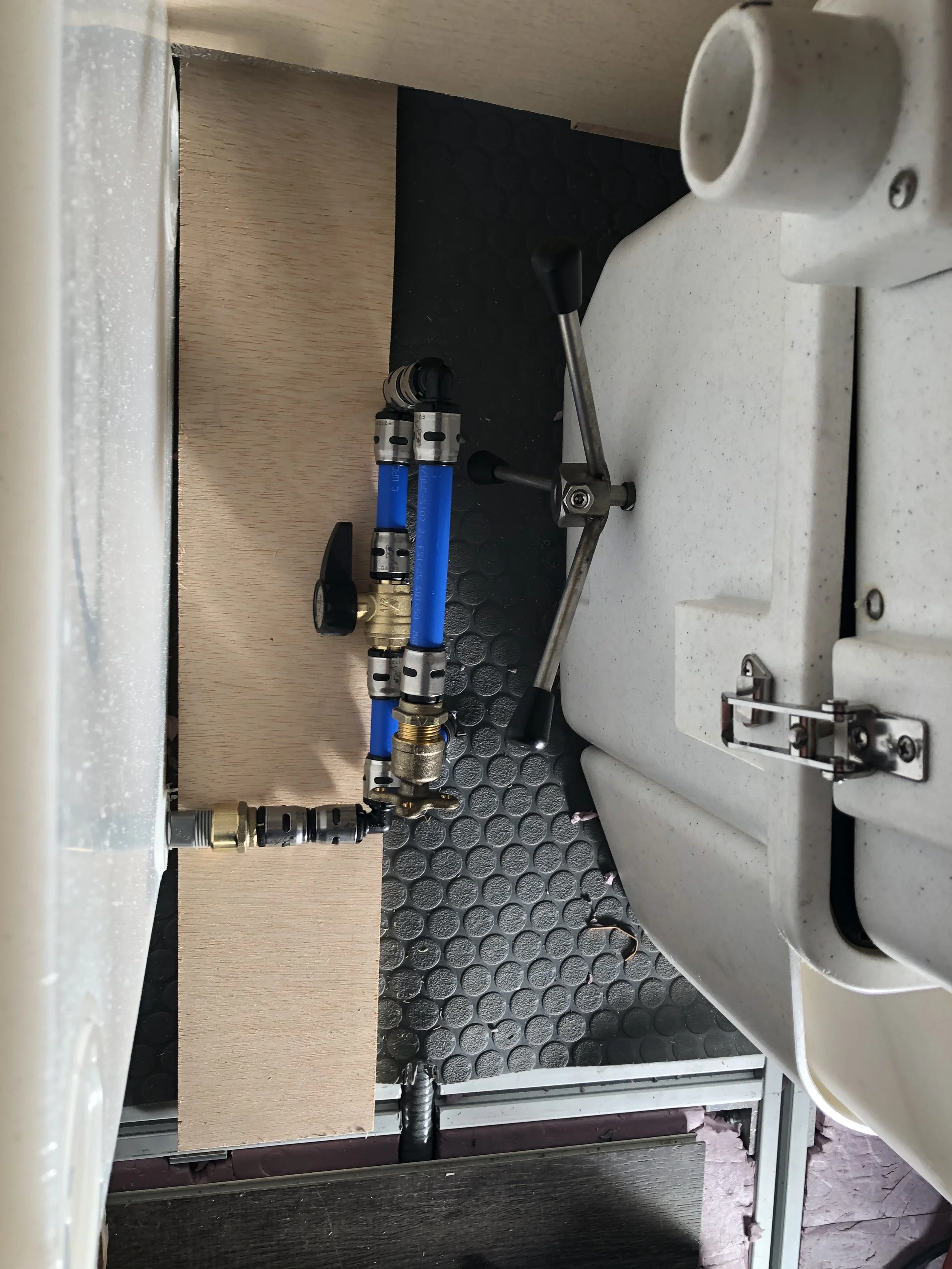Plumbing - Photo 28